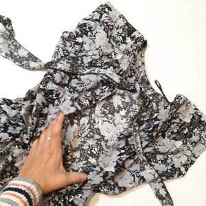 Lavender Floral Print Dress XS/2 Open Back neck Tie